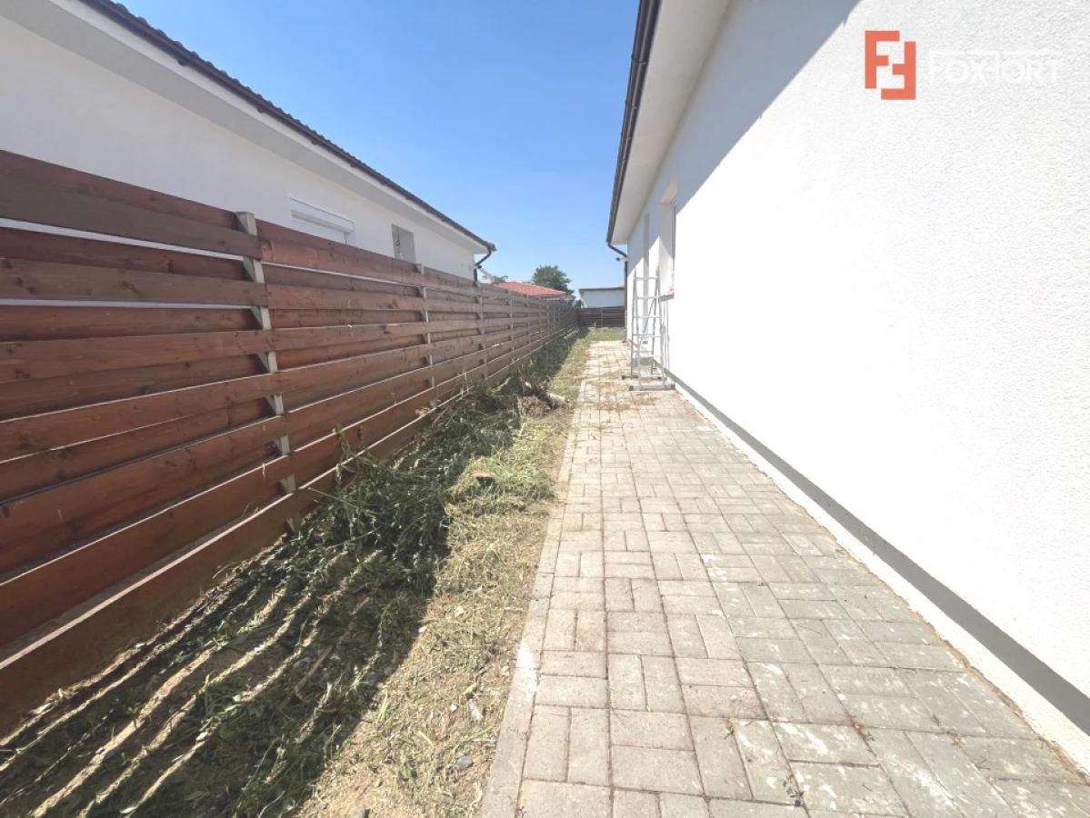 Duplex pe parter cu 4 camere Mosnita Noua - 9