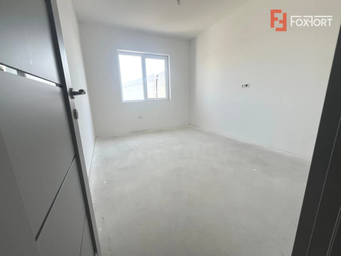 Duplex pe parter cu 4 camere Mosnita Noua - 3