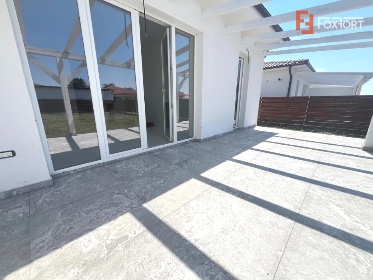 Duplex cu 4 camere parter Mosnita Noua - 8