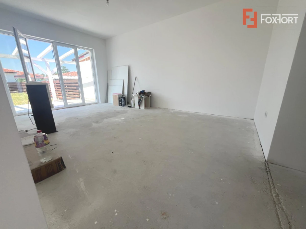 Duplex cu 4 camere parter Mosnita Noua - 1