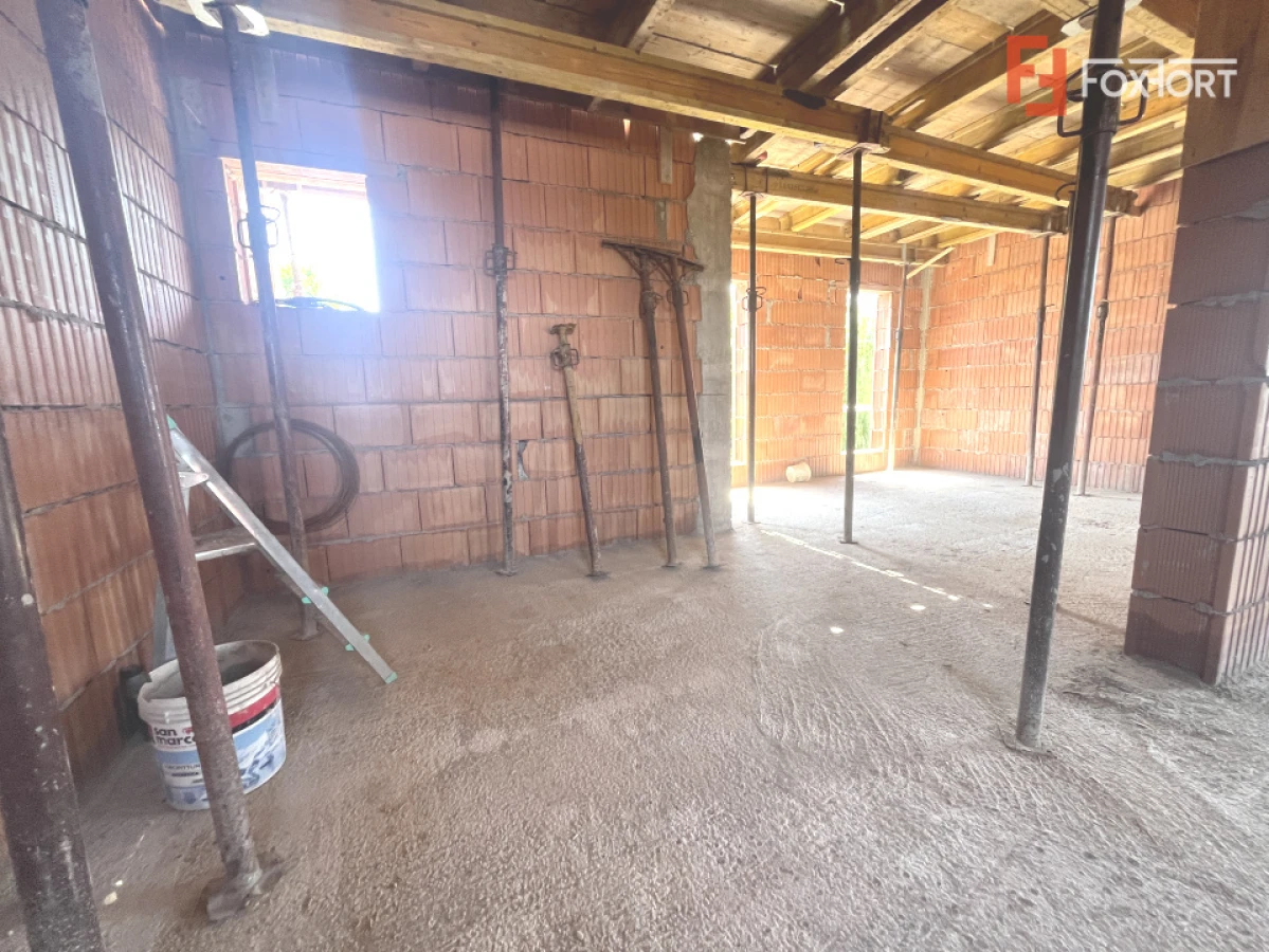 COMISION 0 % MOSNITA NOUA Duplex la vanzare etaj cu 4 camere - 2
