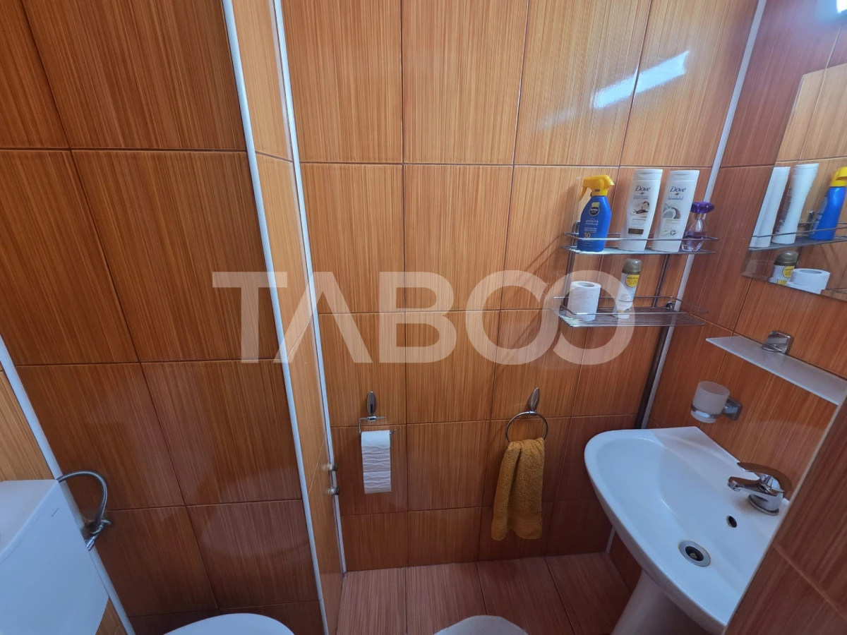 Apartament 3 camere decomnadat de vanzare 72 mp balcon 7 mp - 10