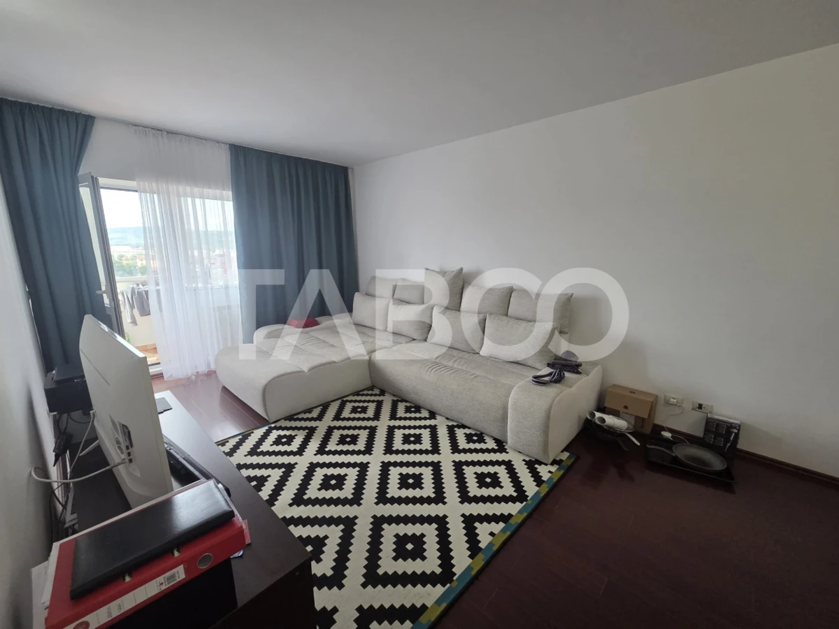 Apartament 3 camere decomnadat de vanzare 72 mp balcon 7 mp - 1