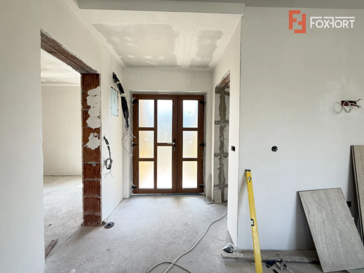 Duplex cu 5 camere, 117 mp utili si 348 mp teren, de vanzare in Sacalaz - 4