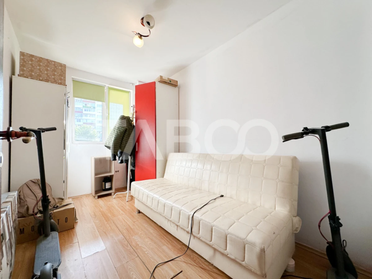 Apartament 3 camere de vanzare - parter inalt cu balcon zona Rahovei - 4