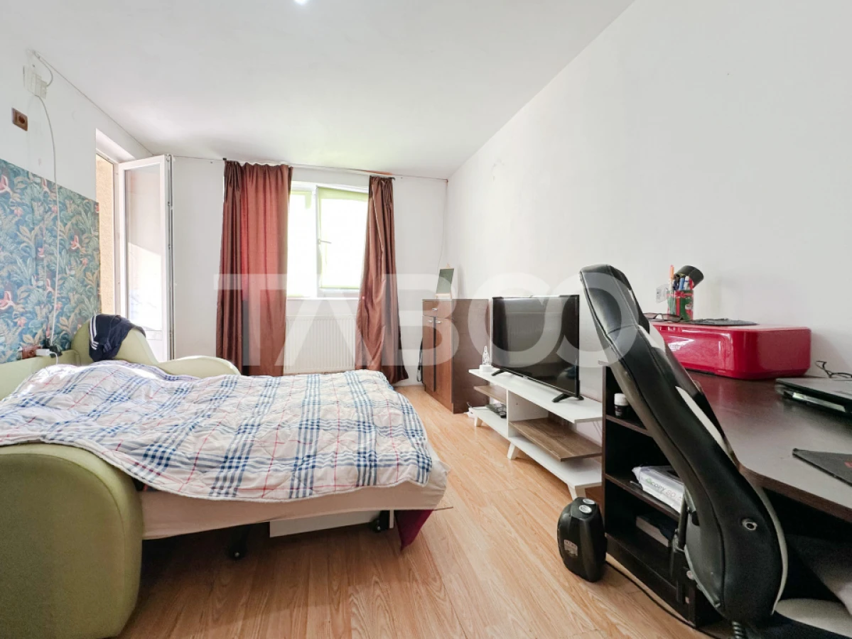 Apartament 3 camere de vanzare - parter inalt cu balcon zona Rahovei - 3