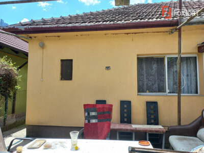 Casa individuala de vanzare in zona Plopi | Teren 489 mp