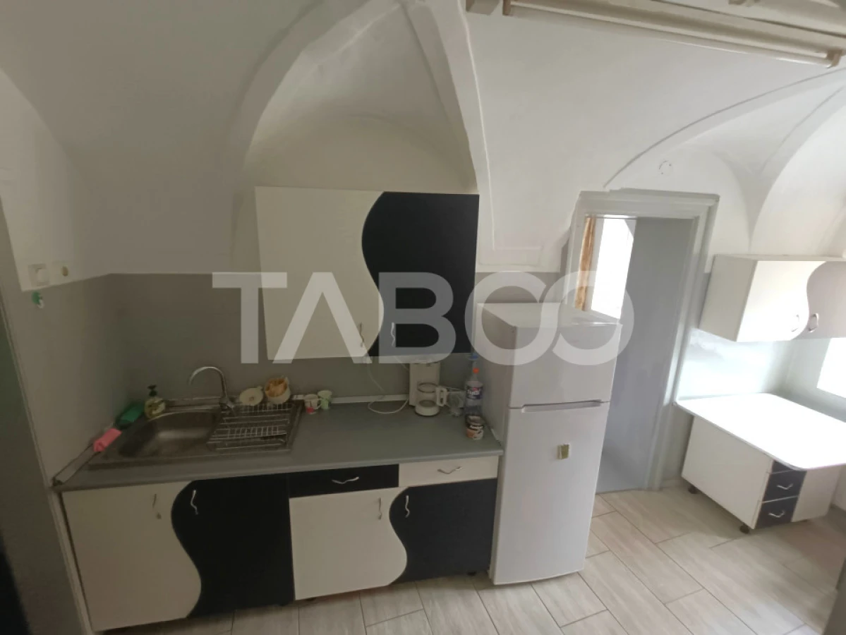 Apartament la casa 3 camere 70 mpu utili in apropiere de Piata Cibin - 7