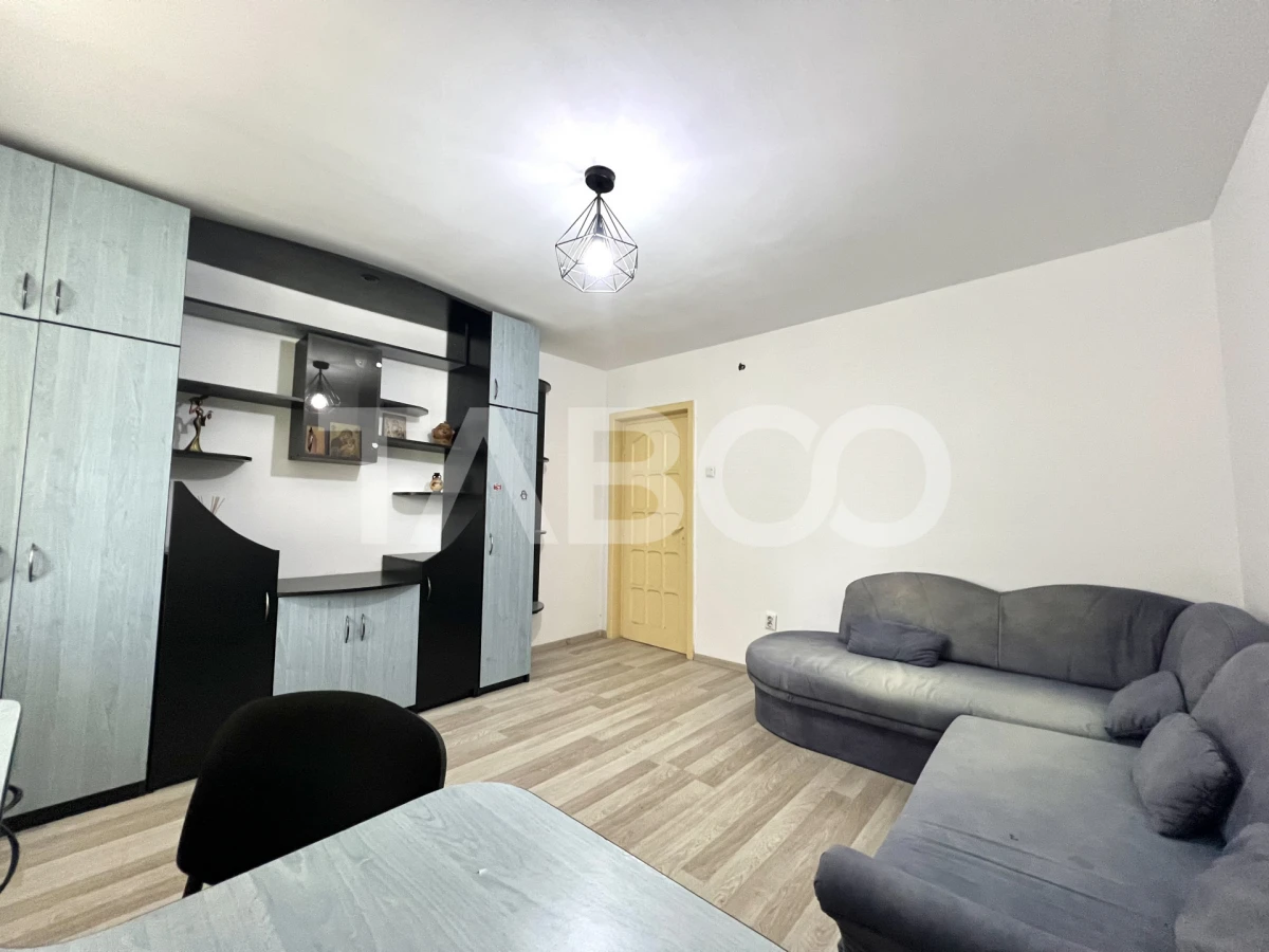 Apartament cu 3 camere de vanzare in Gheorgheni Piata Mercur cu balcon - 1