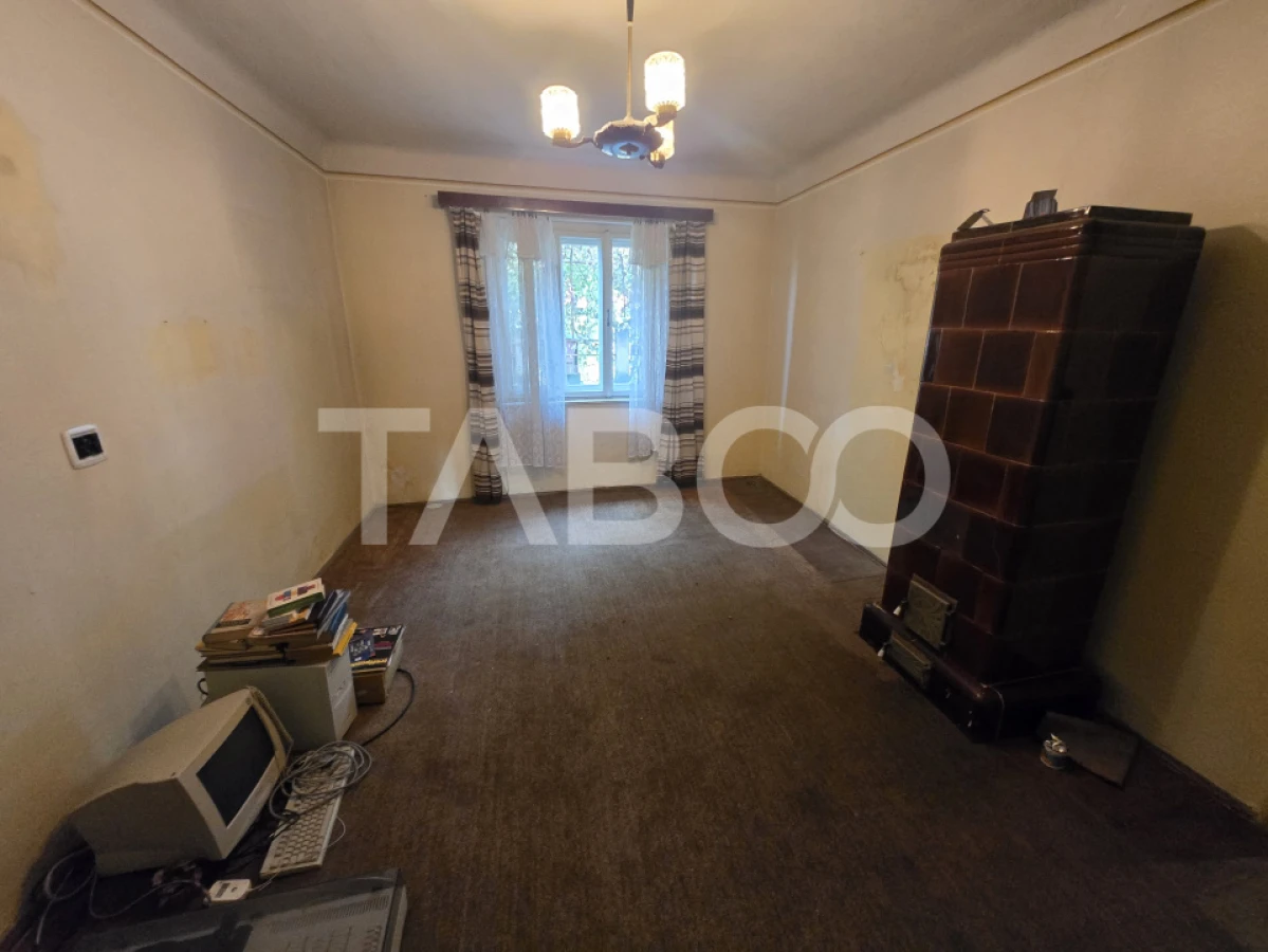 Casa de vanzare cu 3 camere 83mp zona Piata Cluj Sibiu - 1