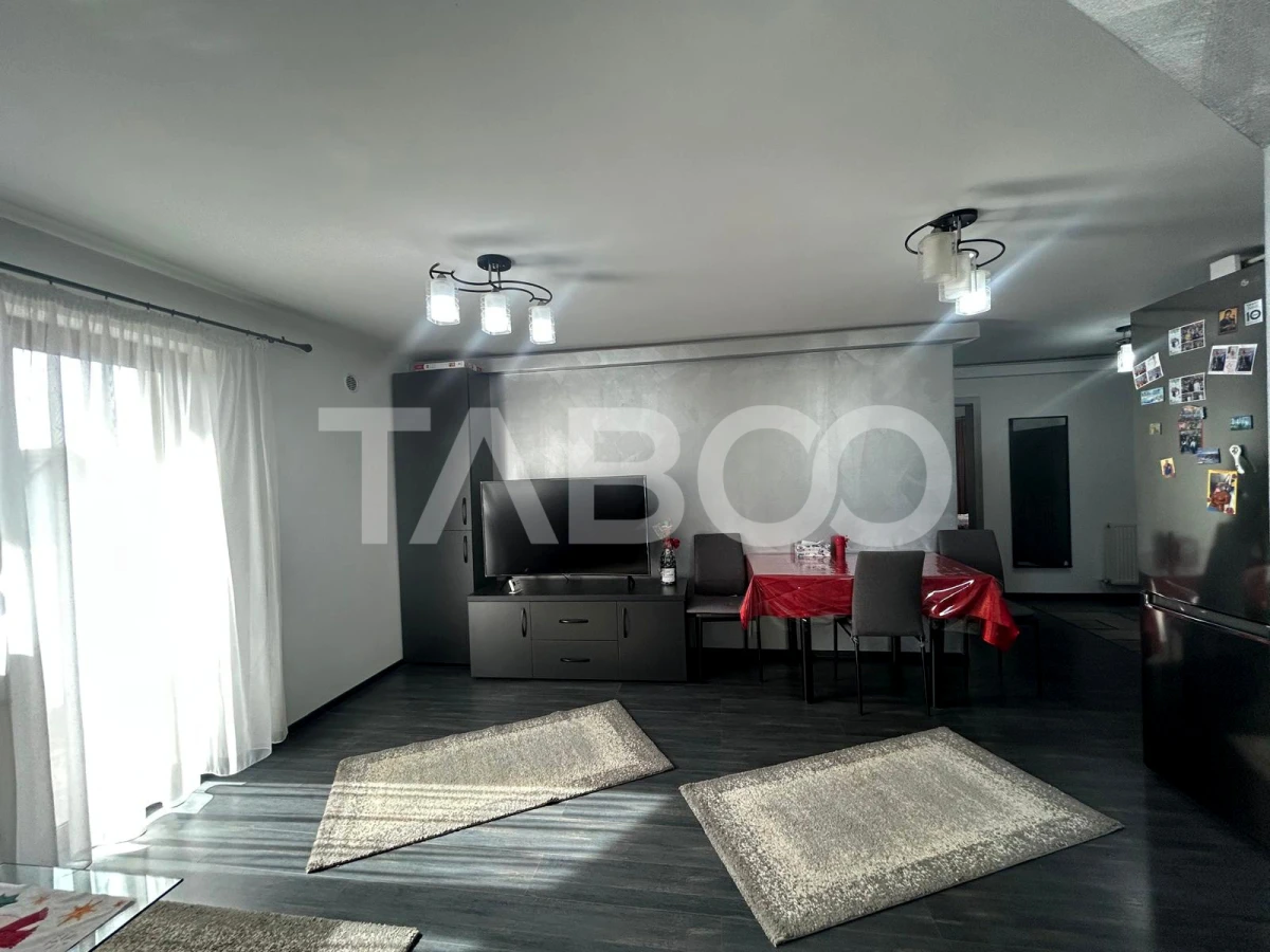 Apartament 3 camere de vanzare decomandat 72mpu zona Brana Selimbar - 9