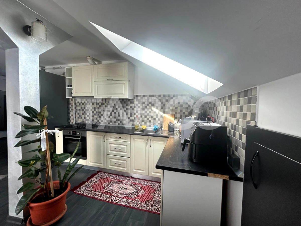 Apartament 3 camere de vanzare decomandat 72mpu zona Brana Selimbar - 7