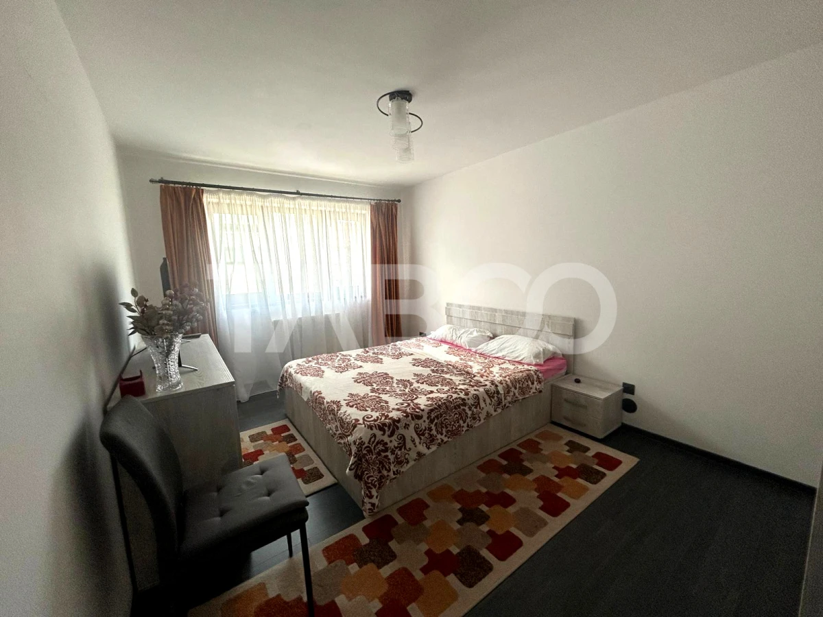 Apartament 3 camere de vanzare decomandat 72mpu zona Brana Selimbar - 4