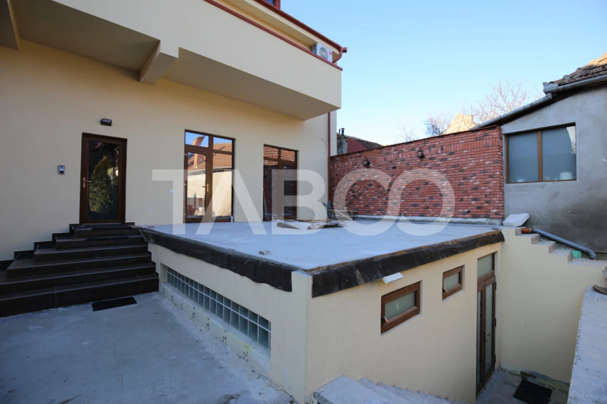 Spatiu comercial nou de inchiriat 90mp Ultracentral Sibiu - 1