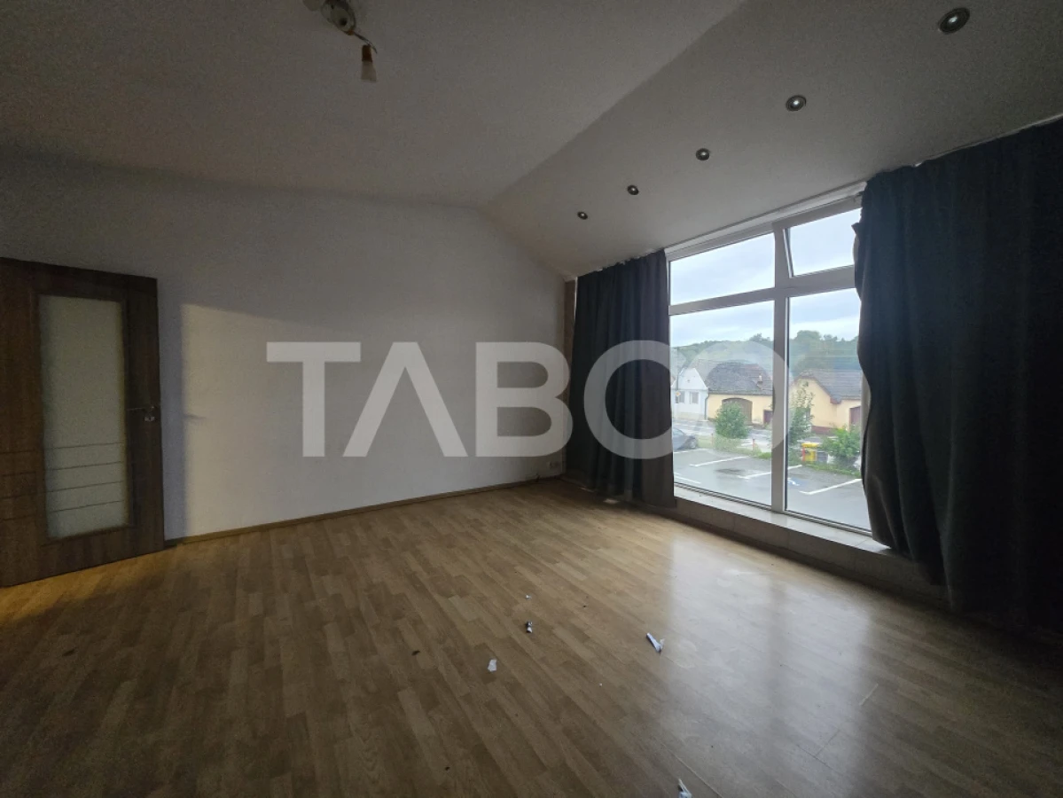 Apartament 150mp de inchiriat pentru echipe de muncitori Slimnic Sibiu - 1