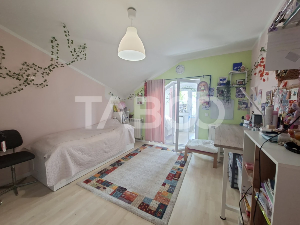 Casa individuala de vanzare - Sura Mica- 4 camere si 490 mp teren - 7