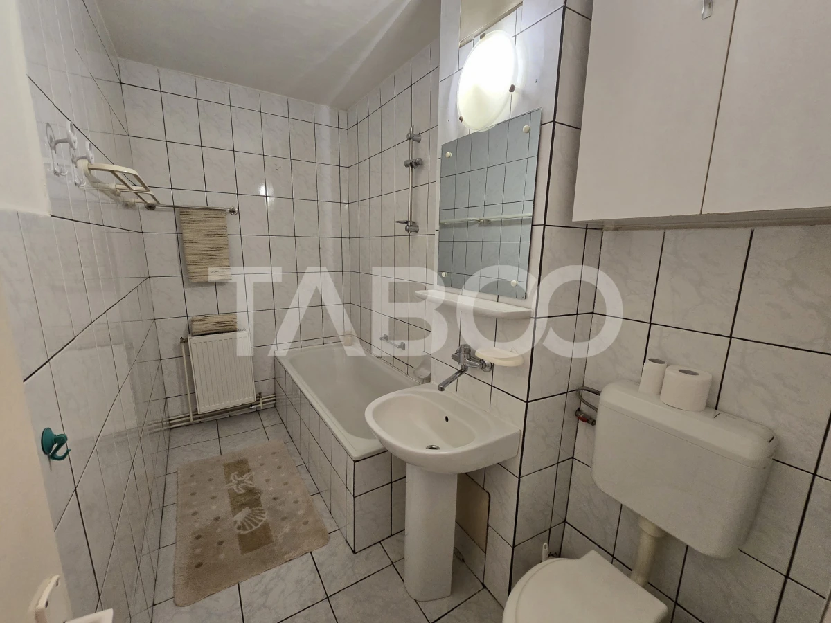 Apartament decomandat 74 utili 3 camere balcon lift Terezian Sibiu - 6