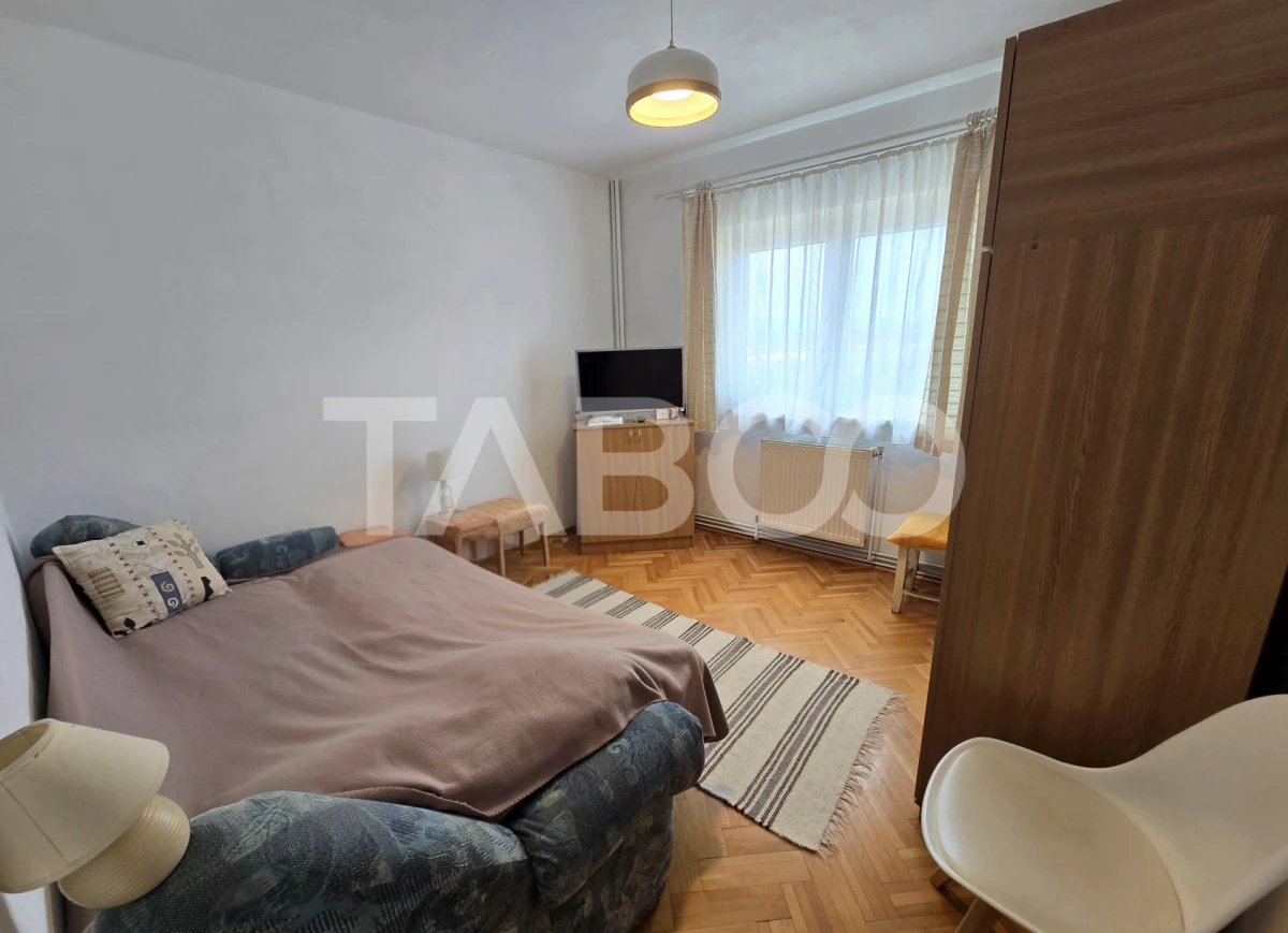 Apartament decomandat 74 utili 3 camere balcon lift Terezian Sibiu - 4