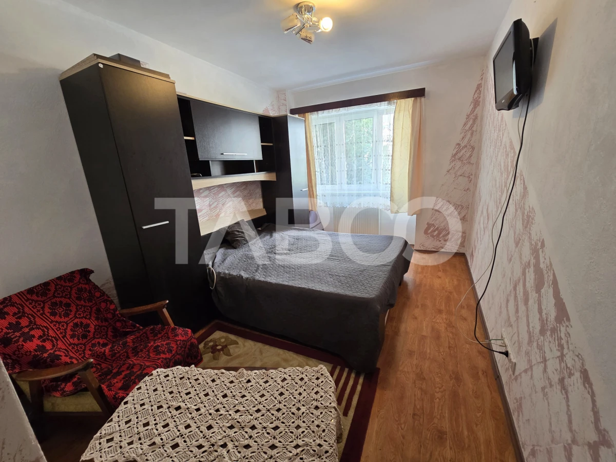Apartament decomandat 3 camere 2 bai 66 mp parcare boxa Terezian Sibiu - 4