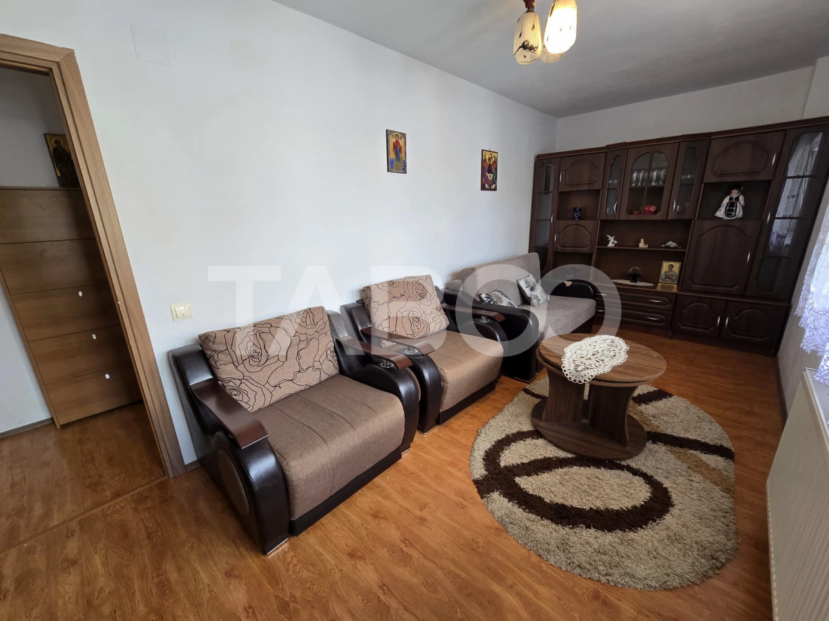Apartament decomandat 3 camere 2 bai 66 mp parcare boxa Terezian Sibiu - 3