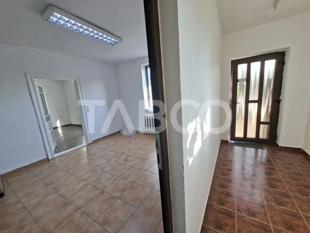 Spatiu comercial de inchiriat parter 2 camere acces din strada - 10