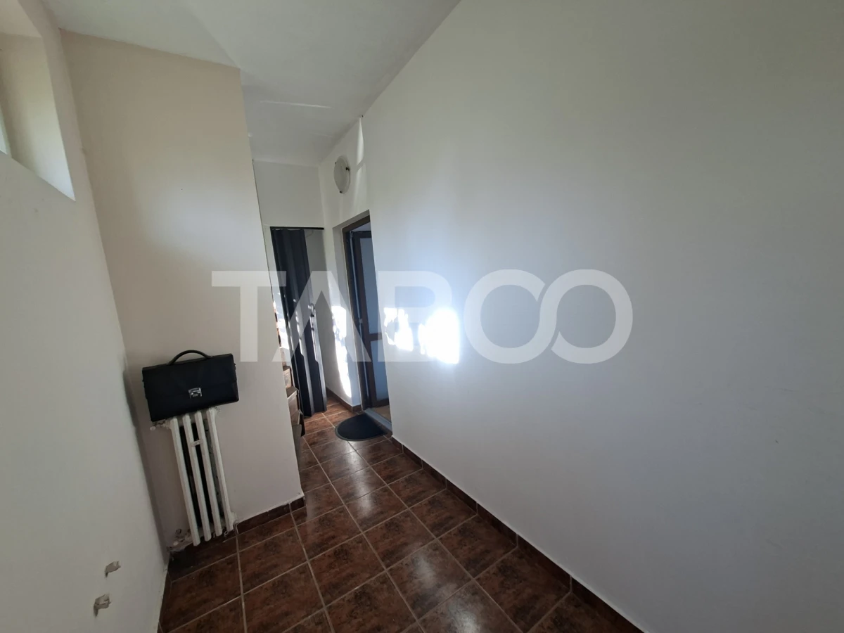 Spatiu comercial de inchiriat parter 2 camere acces din strada - 9