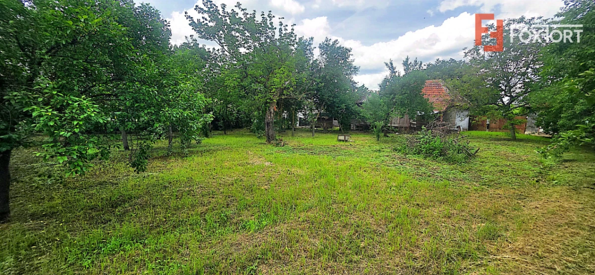Casa spatioasa de vanzare in Ineu, Jud. Arad - 1