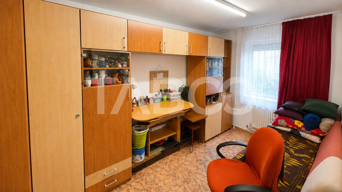 Garsoniera de vanzare 30 mpu in zona Broscarie - 1