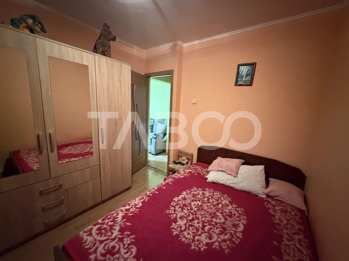 Apartament 3 camere etaj 3 boxa la subsol aer conditionat 62 mpu - 2