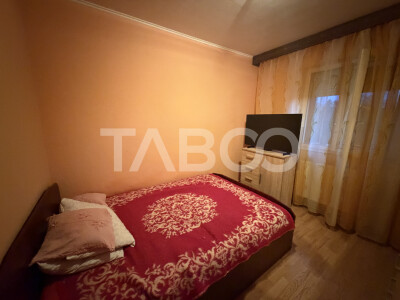 Apartament 3 camere etaj 3 boxa la subsol aer conditionat 62 mpu