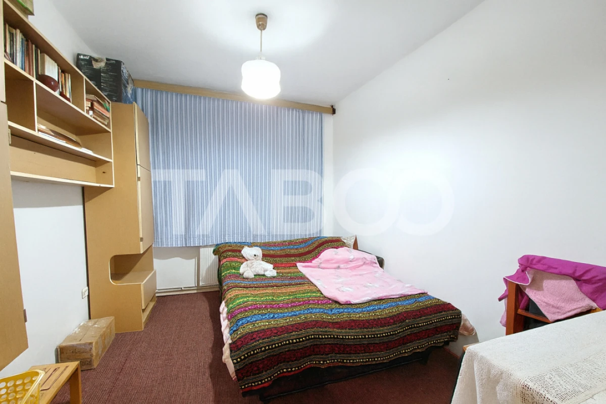 Apartament etaj 1 de vanzare 3 camere 2 bai balcon pivnita Cisnadie - 5
