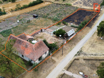 Casa individuala 4 camere si teren 2208 mp in Folea, comuna Voiteg