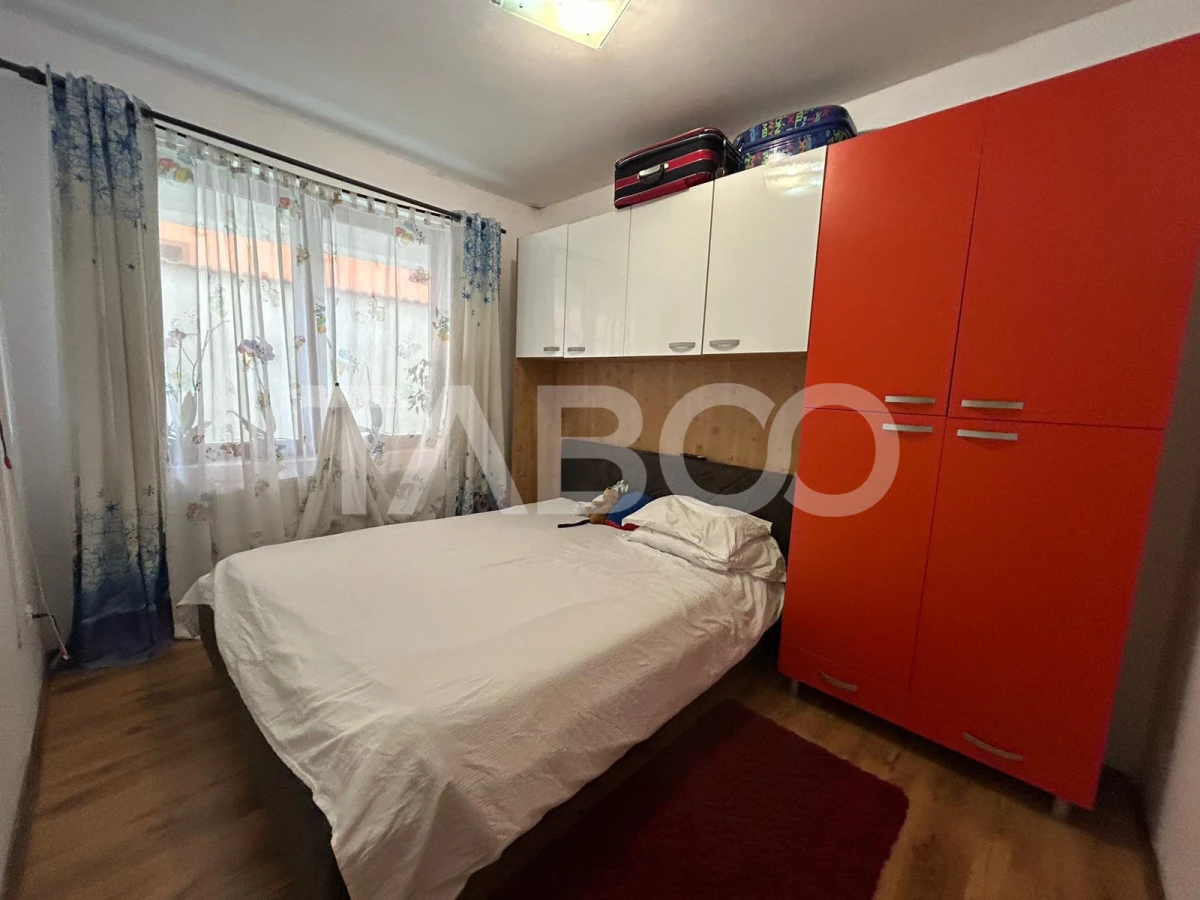 Apartament decomandat 54mp 2 camere si balcon zona Brana Selimbar - 3