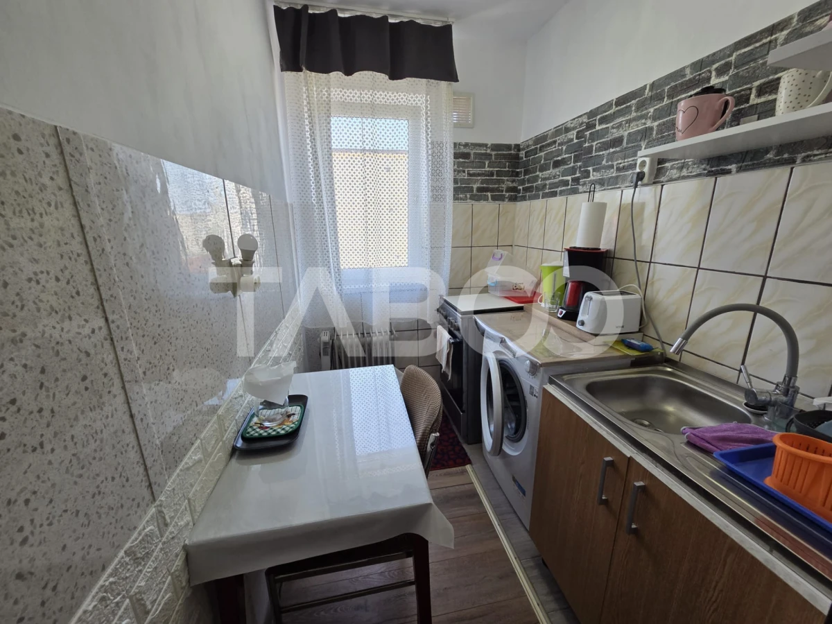 Apartament 2 camere de inchiriat zona 13 Decembrie etajul 3 - 3
