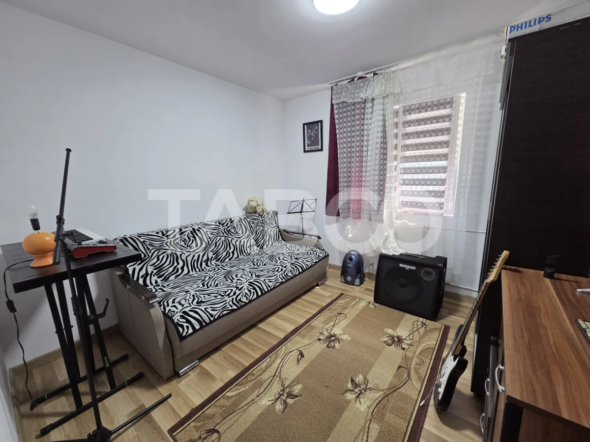 Apartament 2 camere de inchiriat zona 13 Decembrie etajul 3 - 2