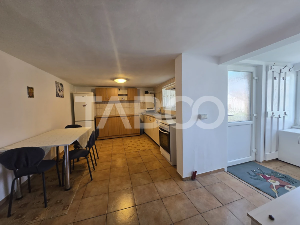 Apartament 2 camere de inchiriat decomandat 60 mpu zona Lupeni Sibiu - 9