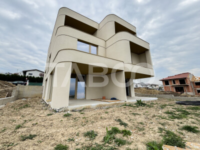 Casa duplex de vanzare exclusivist calitate superioara in Voronet