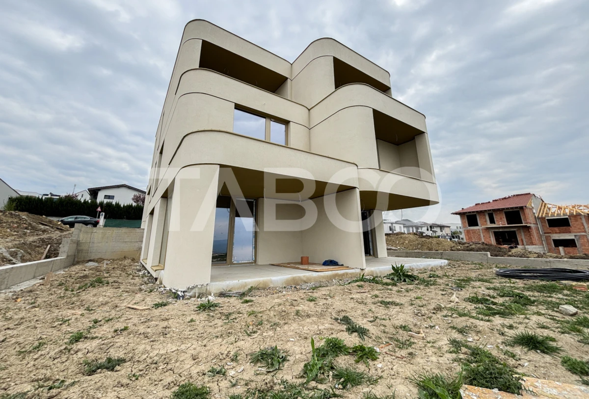 Casa duplex de vanzare exclusivist calitate superioara in Voronet - 1