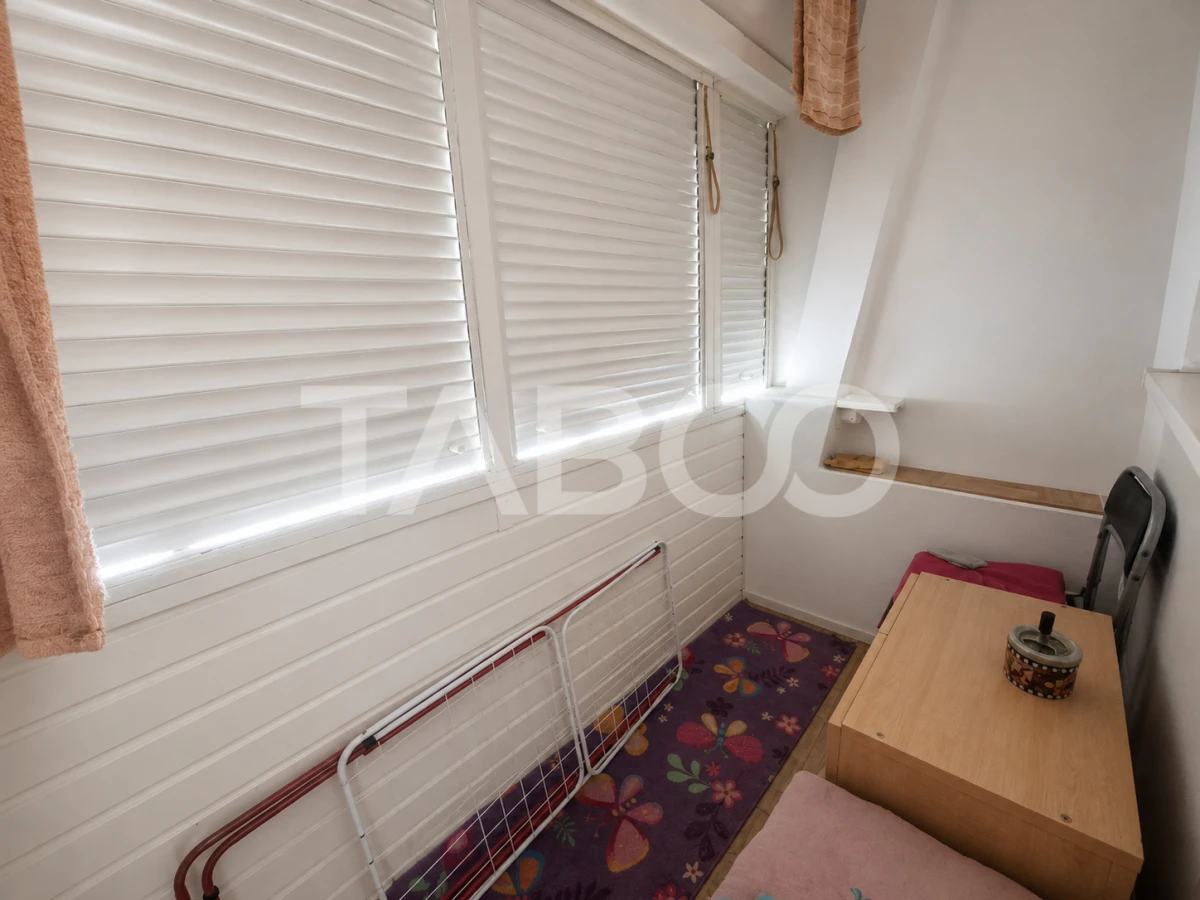 Apartament foarte spatios 3 camere balcon zona Cedonia intabulat - 9