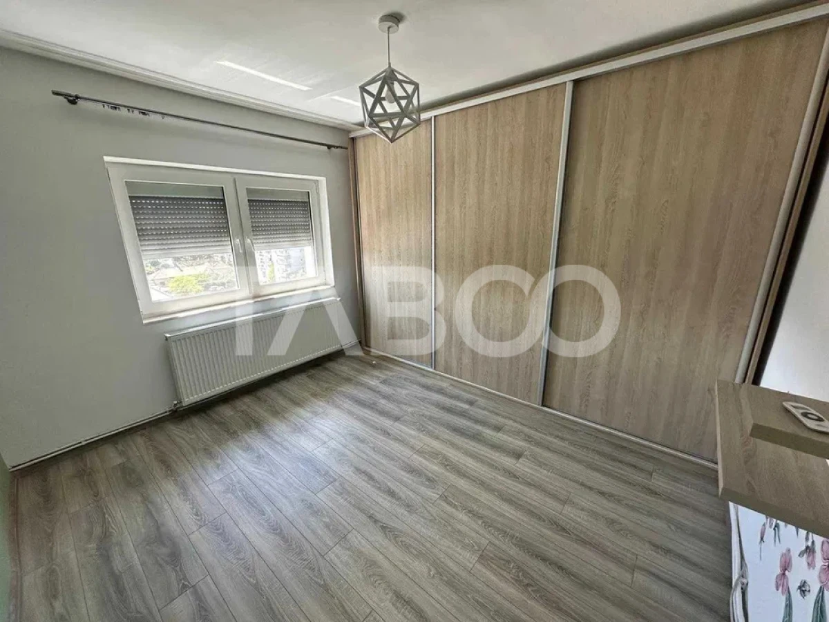 Apartament cu 3 camere de vanzare Manastur langa Piata Flora cu boxa - 2