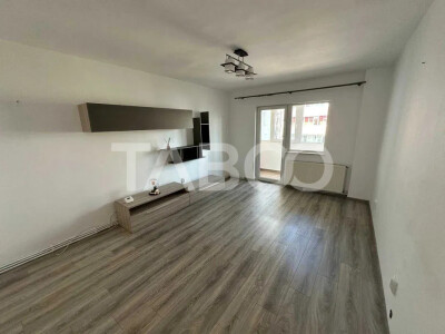 Apartament cu 3 camere de vanzare Manastur langa Piata Flora cu boxa