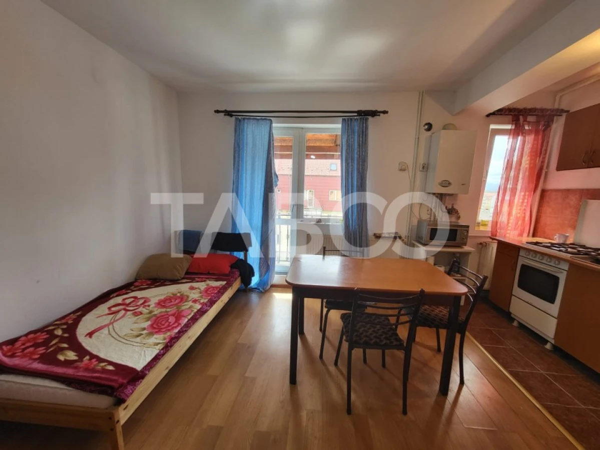 Apartament de vanzare 4 camere pe 2 etaje 84 mp zona Rahovei Sibiu - 1