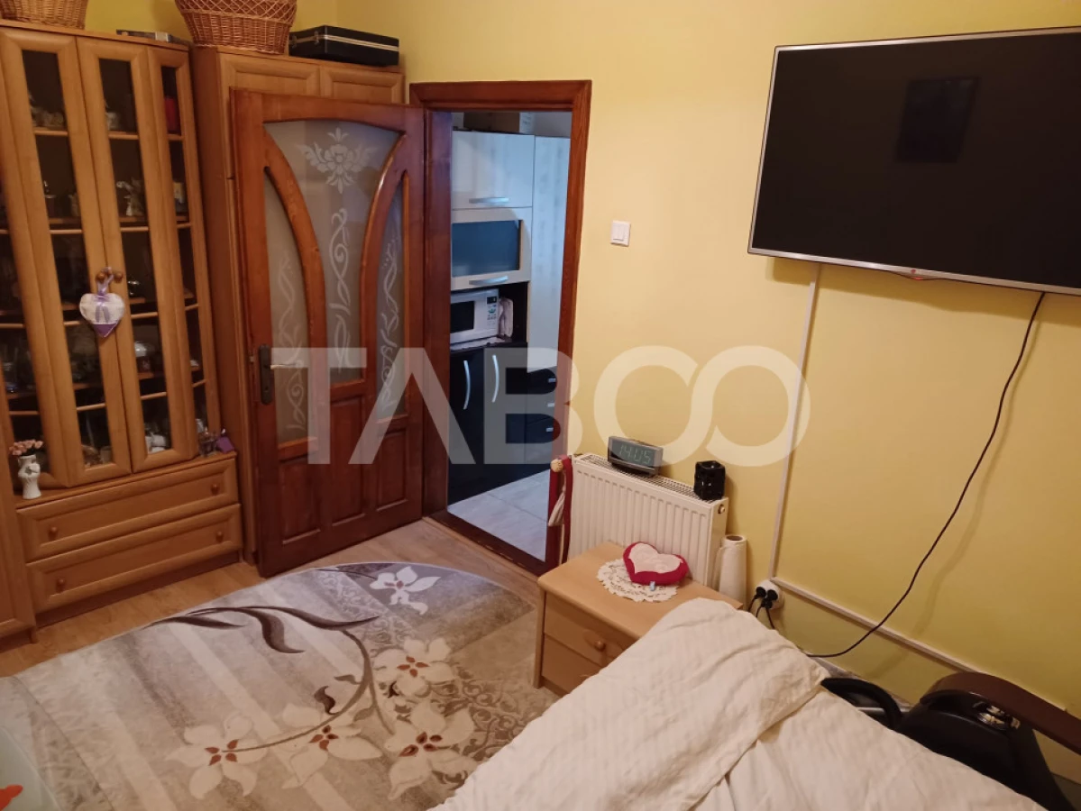 Apartament de vanzare la casa 3 camere terasa pivnita Orasul de Jos - 5
