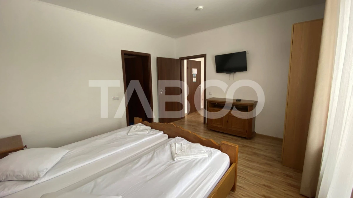 Pensiune de vanzare 10 camere 10 bai 343 mp utili Paltinis Sibiu - 6