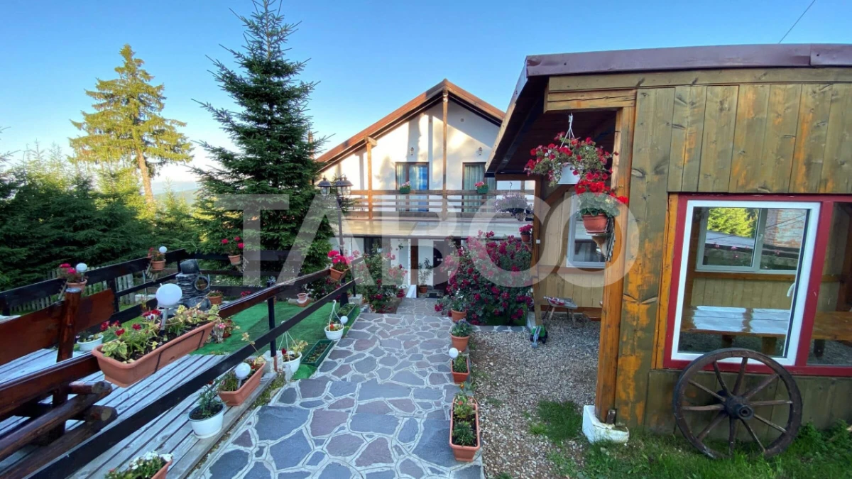 Pensiune de vanzare 10 camere 10 bai 343 mp utili Paltinis Sibiu - 2