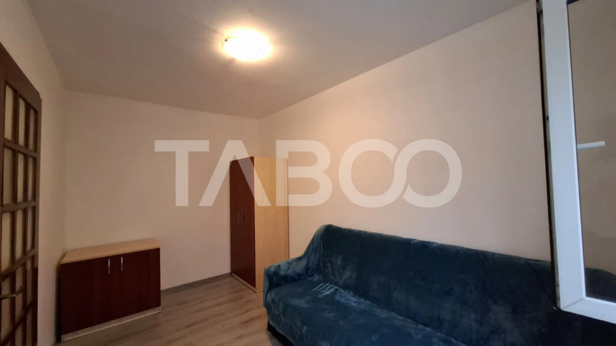 Apartament 3 camere de vanzare semidecomandat 45 mp zona Vasile Aaron - 4
