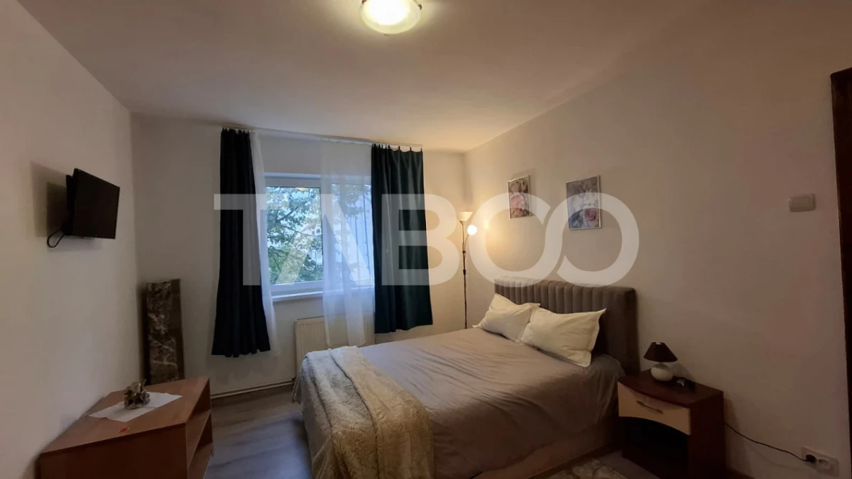 Apartament 3 camere de vanzare semidecomandat 45 mp zona Vasile Aaron - 2