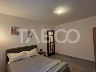 Apartament 3 camere de vanzare semidecomandat 45 mp zona Vasile Aaron