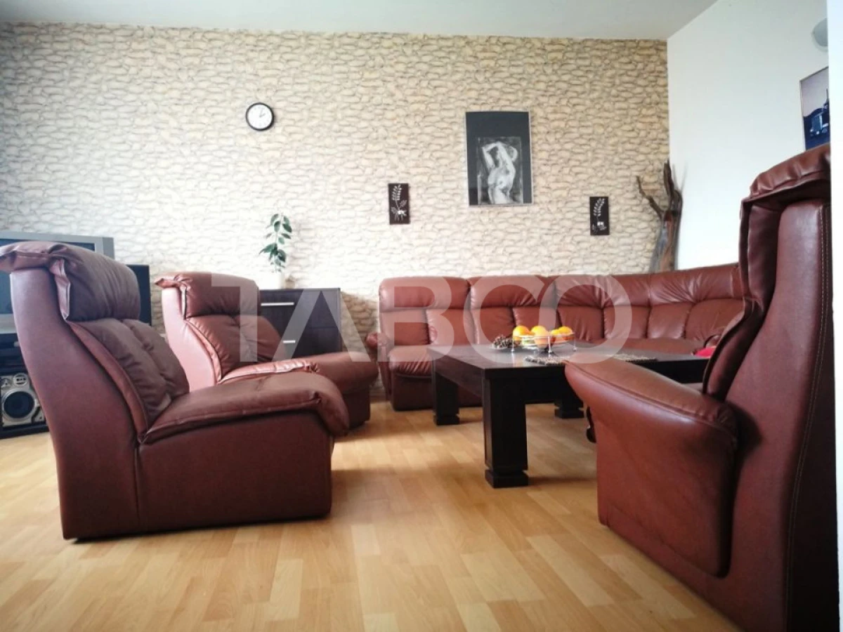 Apartament de vanzare 2 camere decomandat 62 mp zona Siretului Sibiu - 1