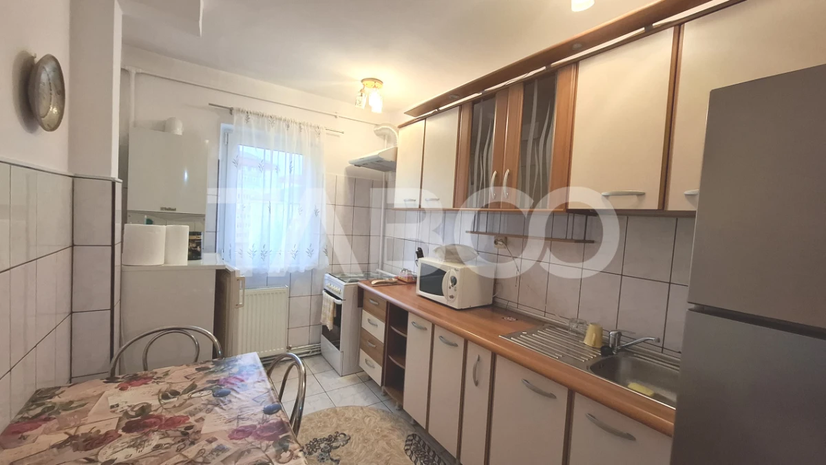 Apartament 3 camere de vanzare decomandat 58 mp zona Valea Aurie Sibiu - 3